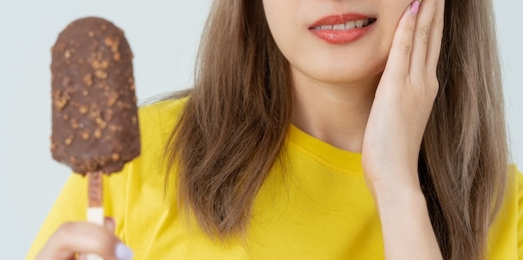 Sensibilidad dental: Por qué la sufres y cómo aliviar el malestar