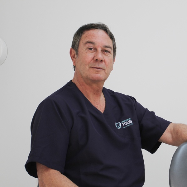 Antonio Díaz Fuentes | Especialista en Anestesiología y reanimación, de Clínica Dental Tous