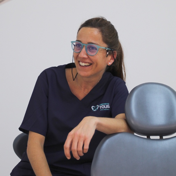 Dra. Lola Sanz Caldentey | Especialista en odontología en Clínica Dental Tous